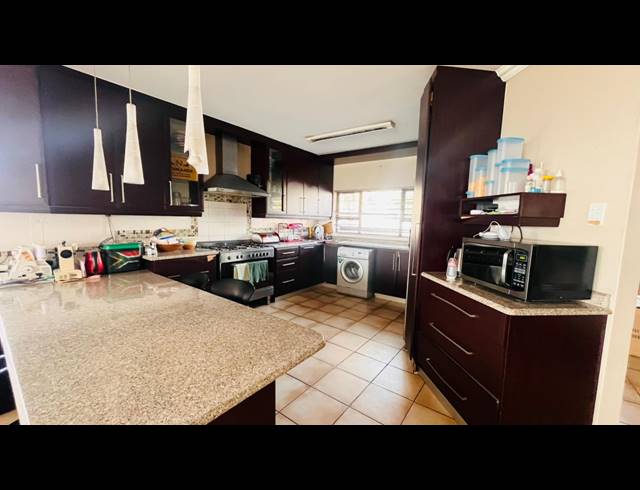 4 BEDROOM HOUSE TO LET IN BLUFF